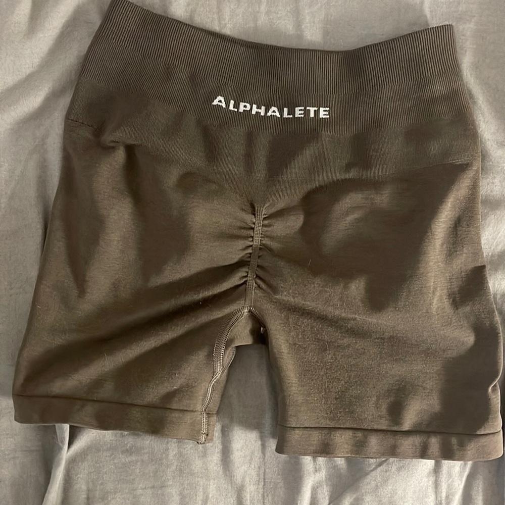 Alphalete Amplify Shorts 4.5”